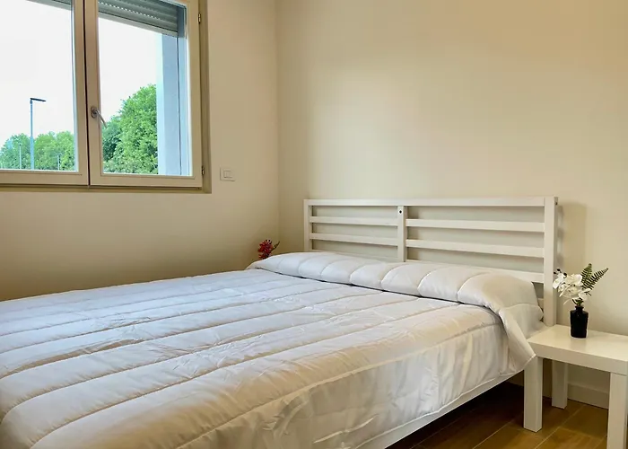 Apartman Cenisio 12 *
