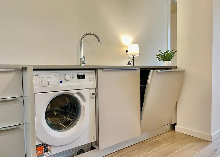 Apartman Cenisio 12 *